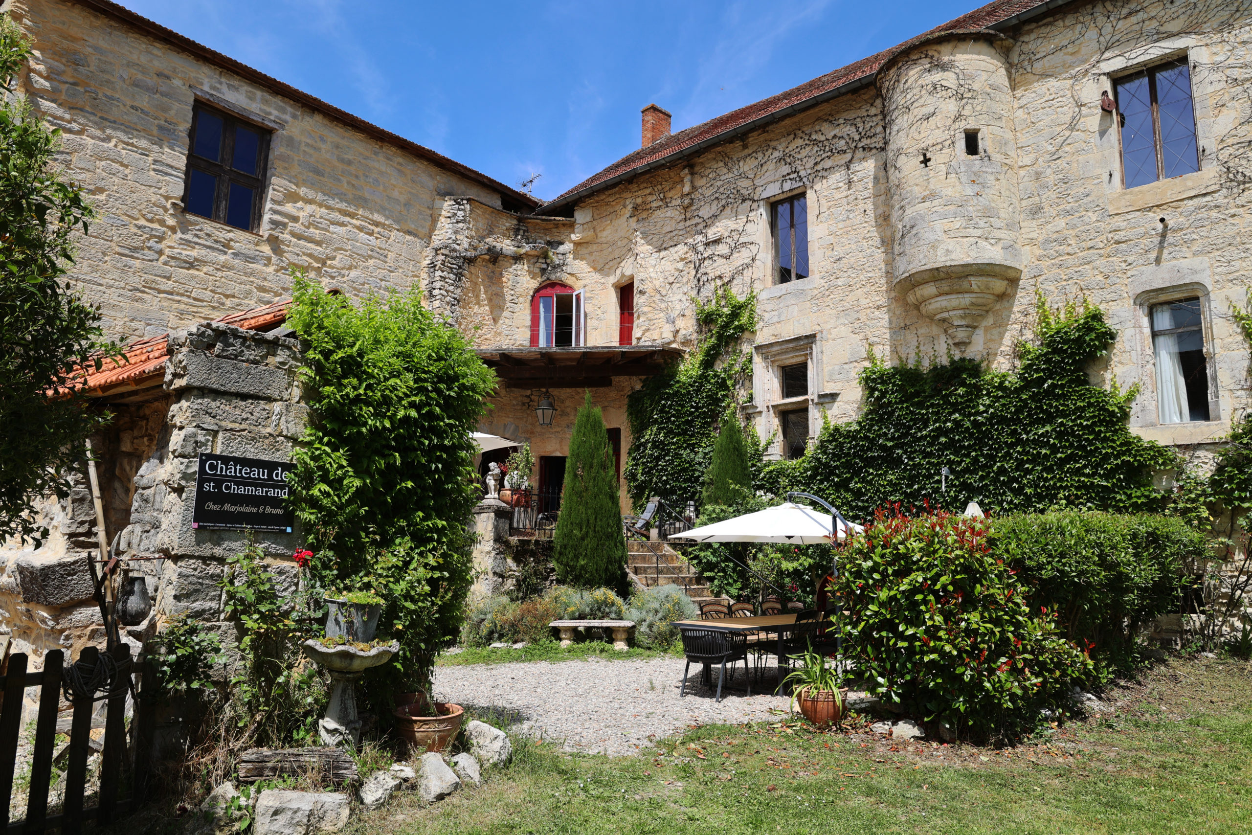 chateau-saint-chamarand-hebergement-groupe-lot