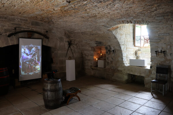 Exposition "Onirisme" de de Bruno Wagner (illustration Yayashin) et Xavier Artésien (Tailleur de pierre et Sculpteur) au Château de Saint Chamarand dans le Lot