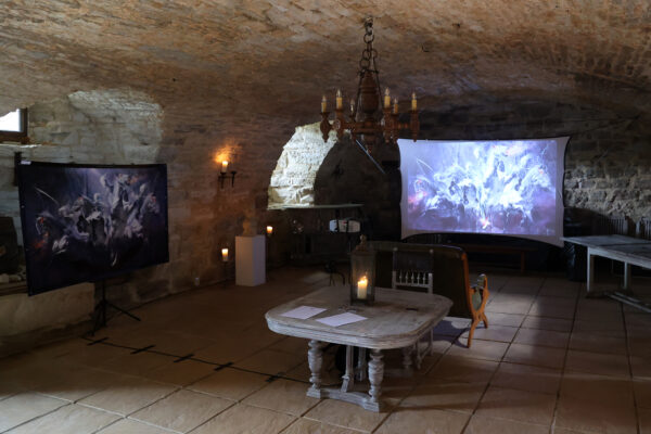 Exposition "Onirisme" de de Bruno Wagner (illustration Yayashin) et Xavier Artésien (Tailleur de pierre et Sculpteur) au Château de Saint Chamarand dans le Lot